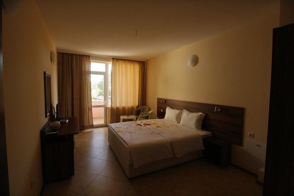 Hotel Marant Созополь Экстерьер фото